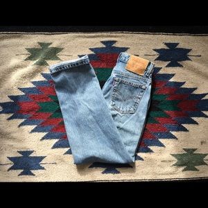 High waisted vintage vibe Levi’s jeans